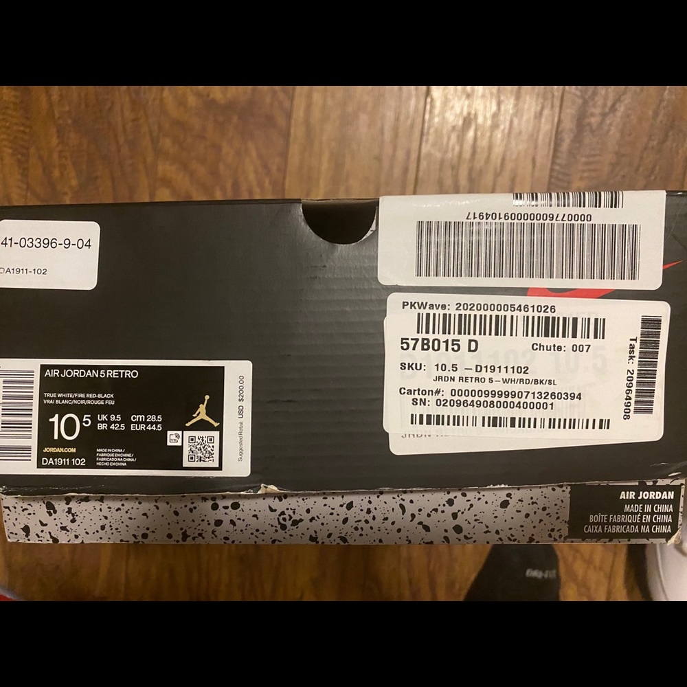 Nike Air Jordan 5 “Fire Red Silver Tongue” - Picture 9 of 13